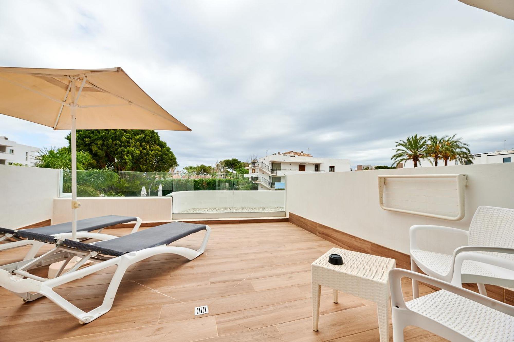 Aparthotel Aluasun Continental Park Playa de Muro  Esterno foto