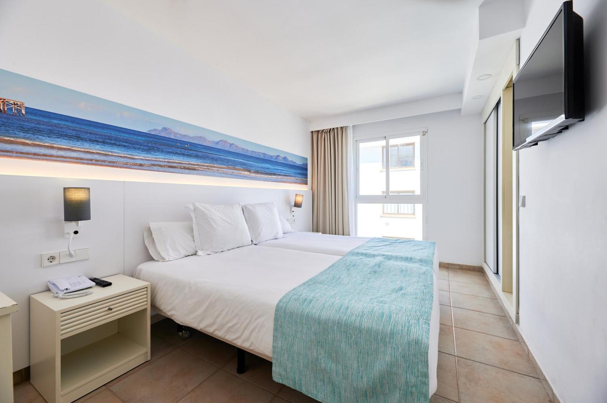 Aparthotel Aluasun Continental Park Playa de Muro  Camera foto